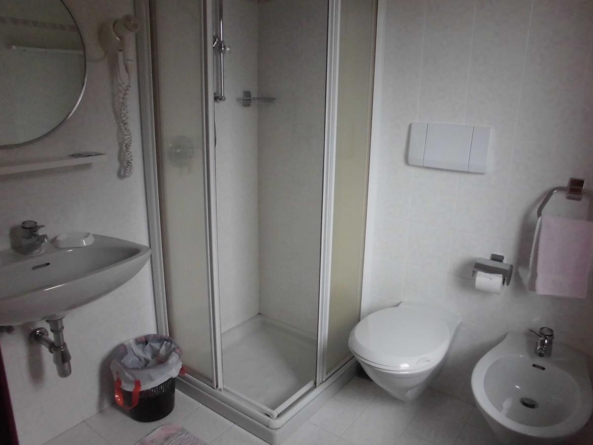 Menardi Sisto B&B Cortina dʼAmpezzo Esterno foto